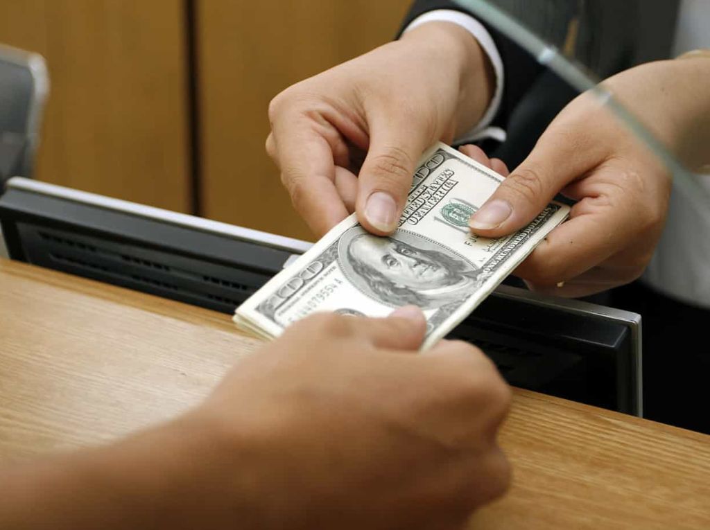 Currency Exchange Assistance 